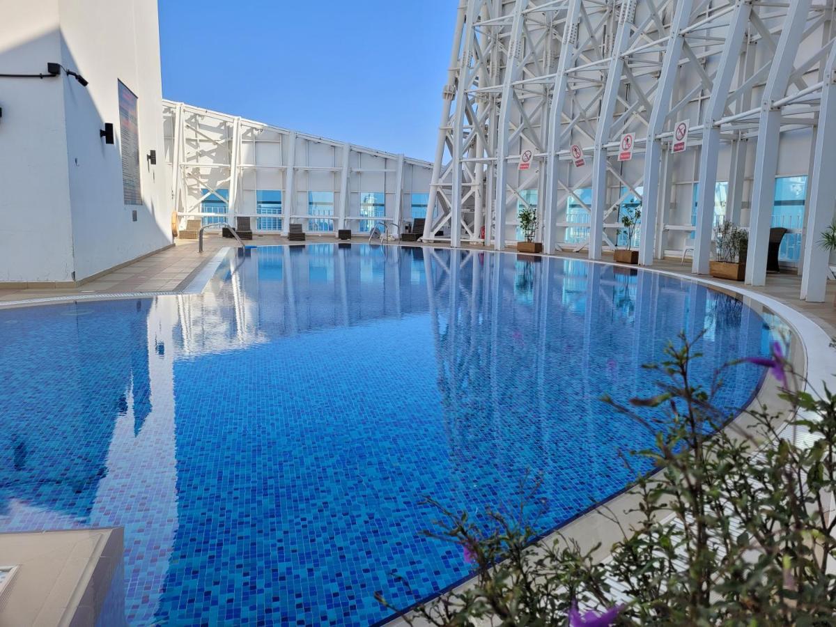 Rh- Cozy 1 Bedroom Duplex In X1 Tower Apartment *